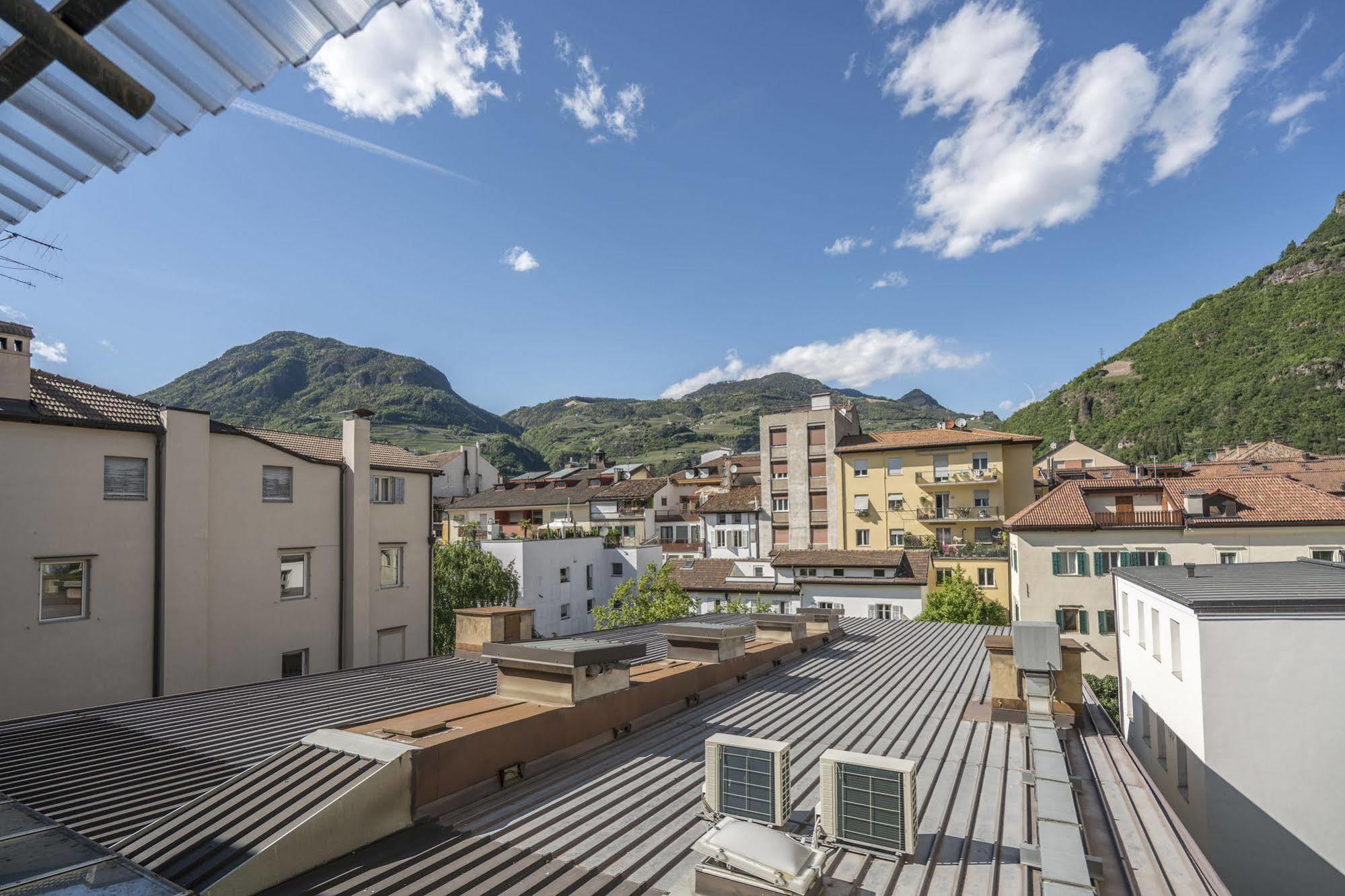 Stay Cooper L Capitol Rooms Bolzano Exterior photo